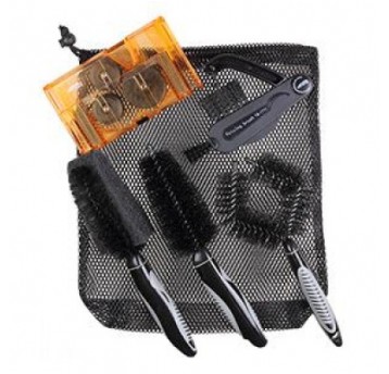 PRZYRZ.ZESTAW SUPER-B DO CZYSZCZENIA ZE SZCZOTKAMI