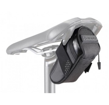 TOREBKA PODSIODŁOWA GIANT SHADOW DX ŚREDNIA CZARNA